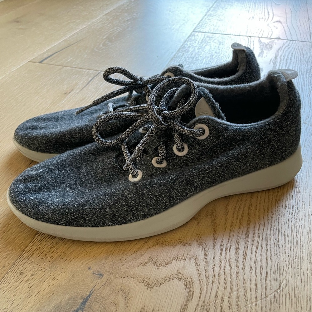 Like New Womens Allbirds size 10 grey wool
